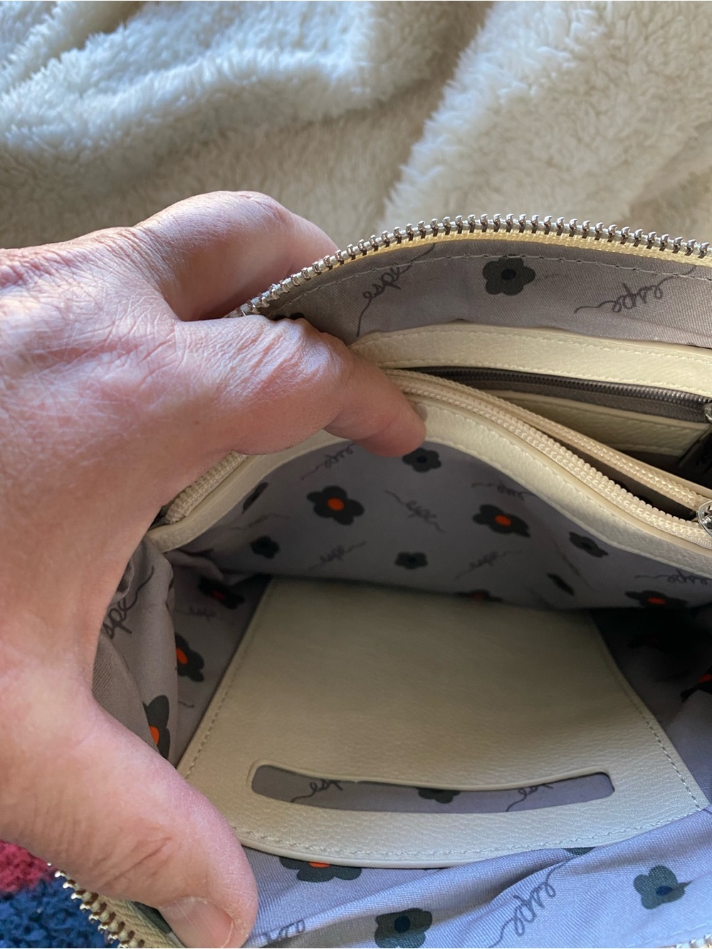 Espe crossbody bag in perfect condition for Spring/Summer - Picture 7 of 14